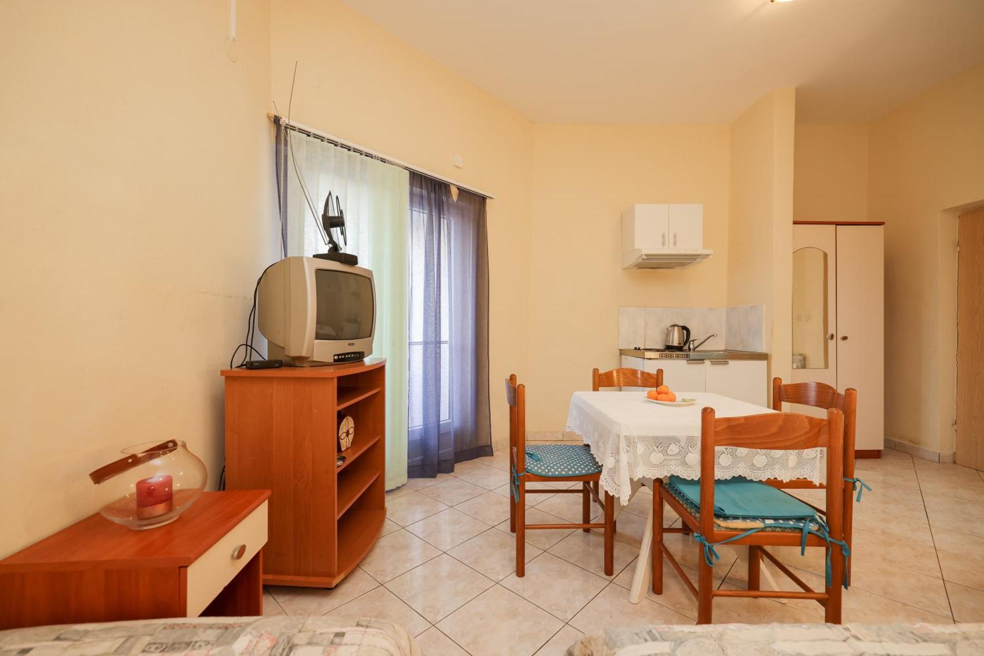 Beachfront Apartments Jermen Sukošan Extérieur photo