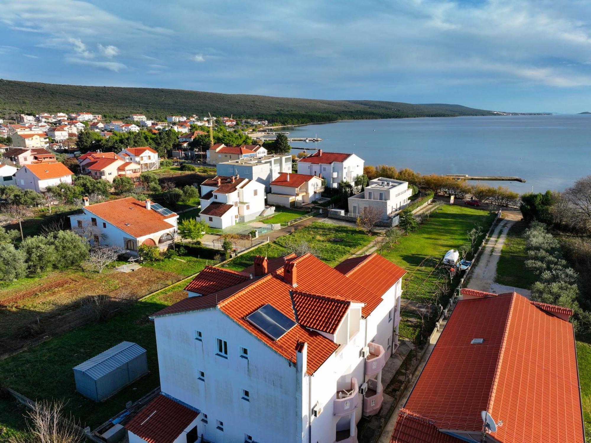 Beachfront Apartments Jermen Sukošan Extérieur photo
